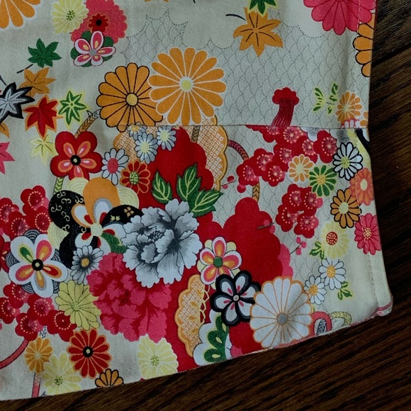 Stunning Asian print, cotton blend skirt. - Picture 4 of 4